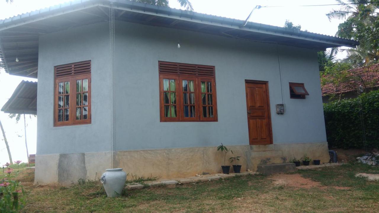 Pemuyan Mirissa70 Bed & Breakfast Exterior foto